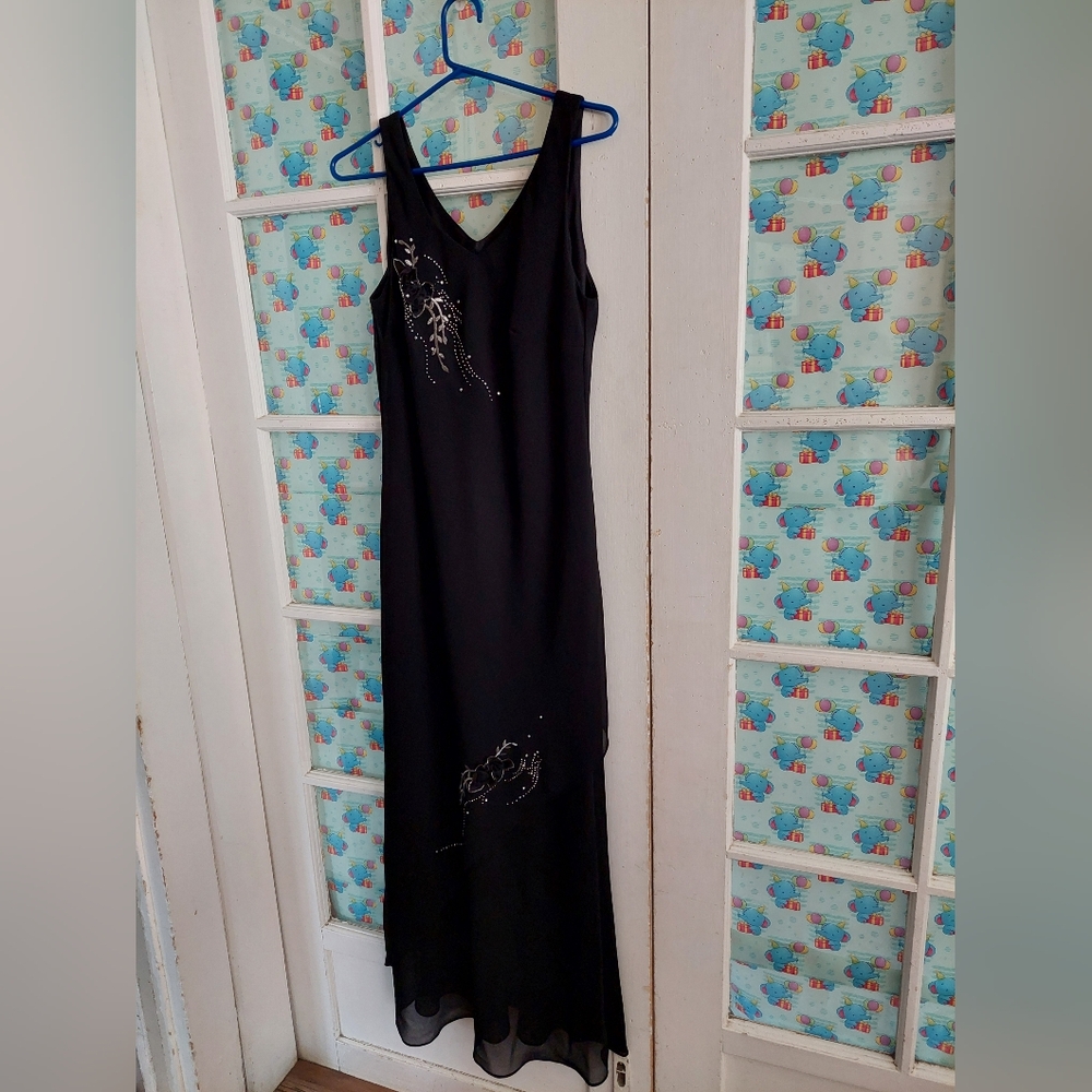 Sheena Sleeveless Elegant Black Evening Dress Size Medium